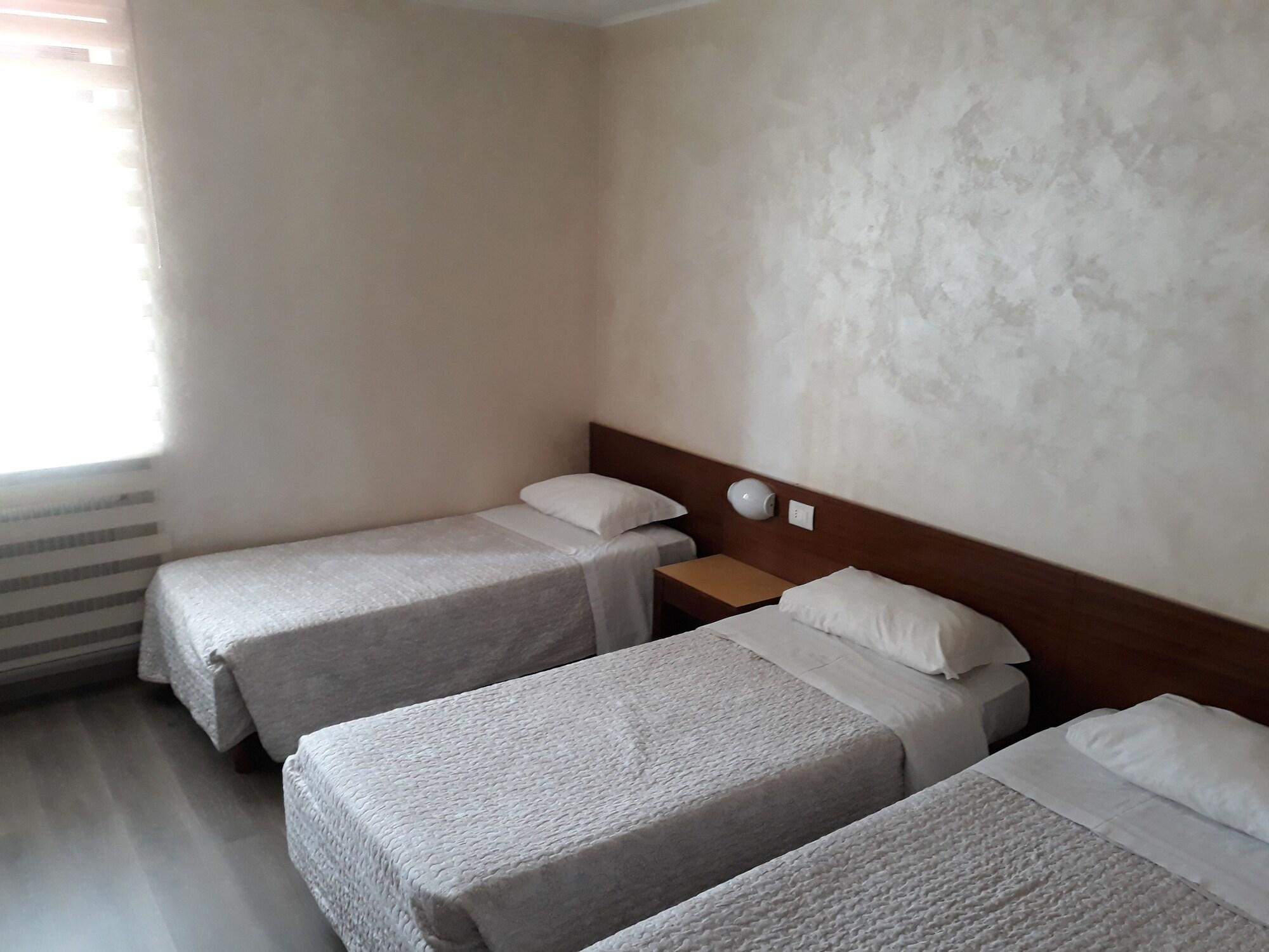 Hotel San Giorgio Udine Bagian luar foto