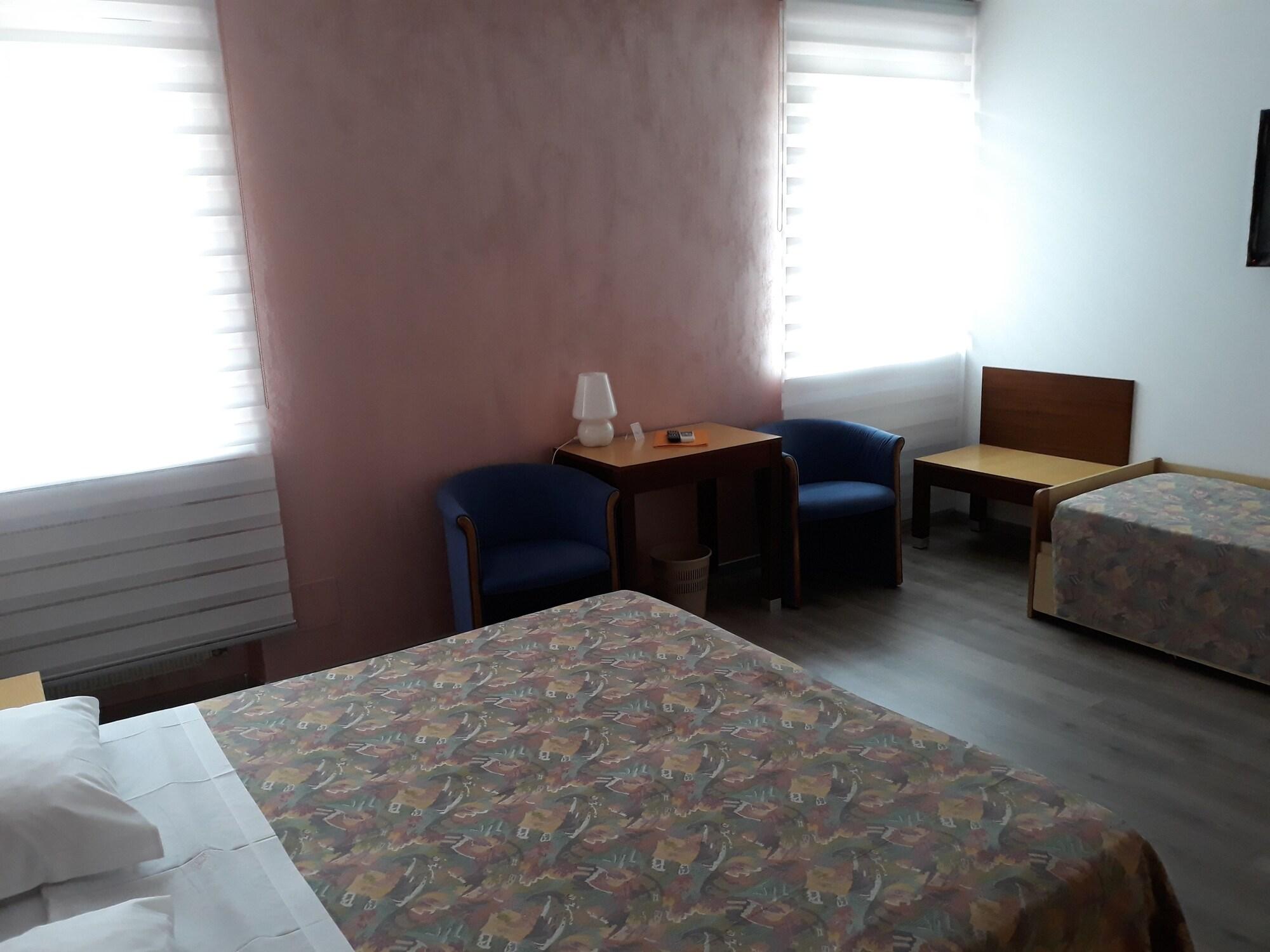 Hotel San Giorgio Udine Bagian luar foto